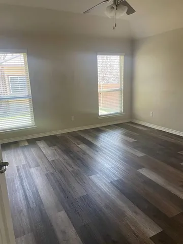 $1,900 | 1709 Cattleman Street, Van Alstyne, TX 75495