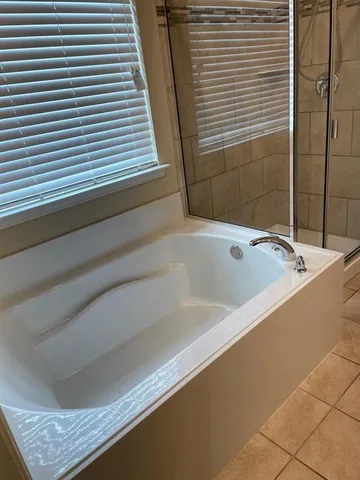 $1,900 | 1709 Cattleman Street, Van Alstyne, TX 75495