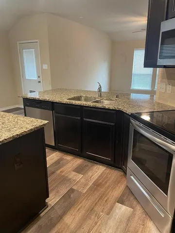 $1,900 | 1709 Cattleman Street, Van Alstyne, TX 75495