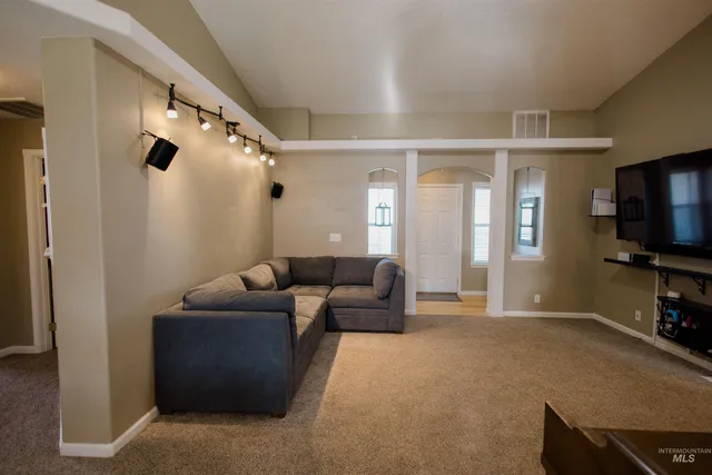 $399,000 | 123 Waterloo Street, Mountain Home, ID 83647