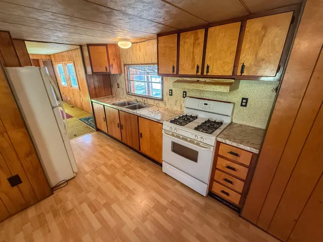 $195,000 | 725 Sugar Hill Road, Lisbon, NH 03585