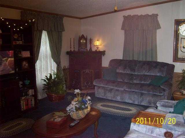 10898 Voris Road Logan, OH 43138 - Photo 8 of 20