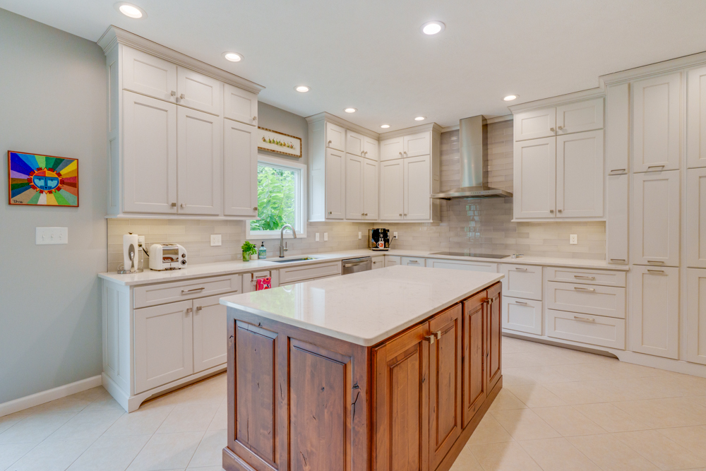 3550 East Bishop Road Mount Vernon, IL 62864 - Photo 20 of 61 a kitchen with kitchen island sink stove and cabinets