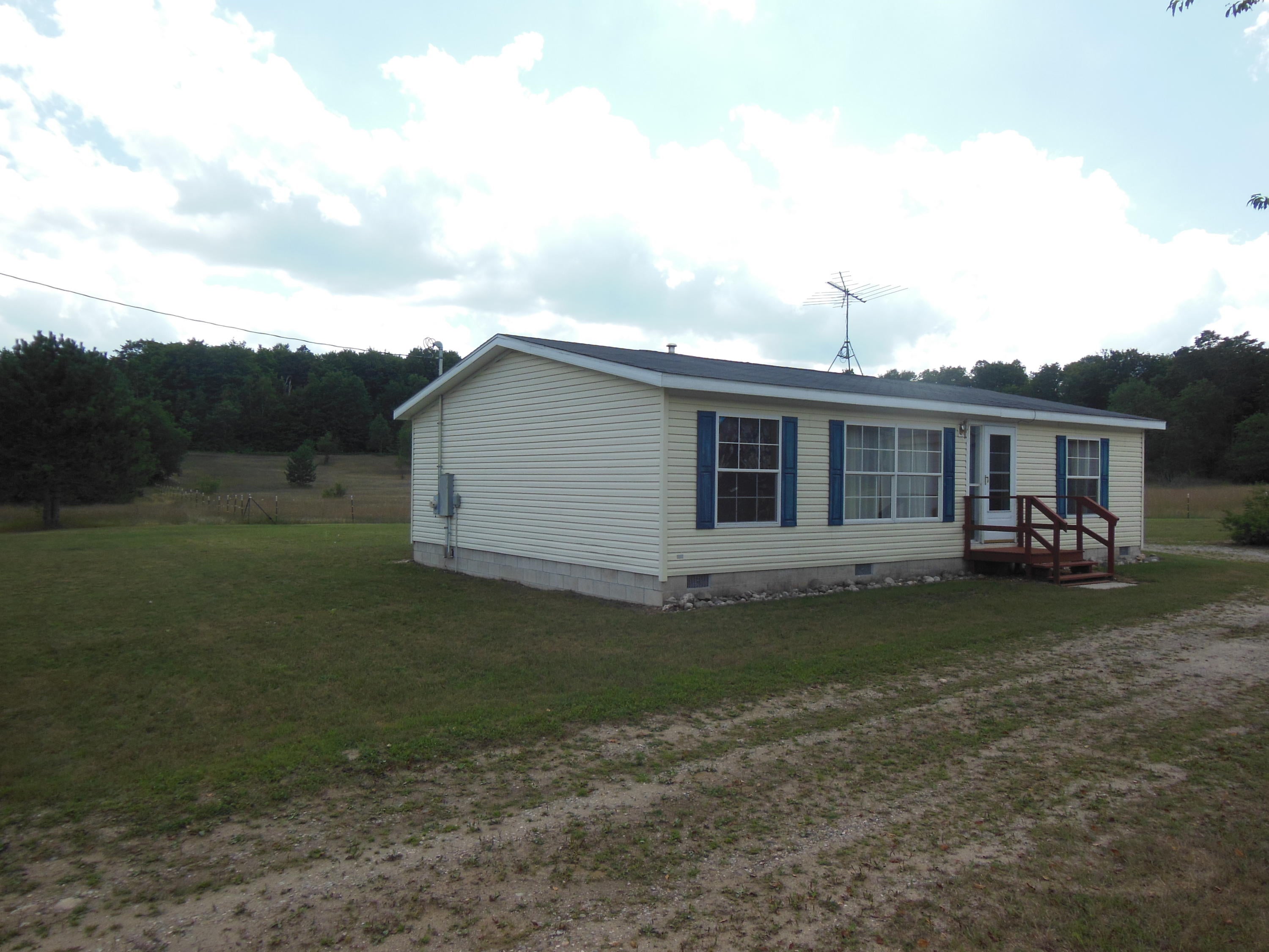 3397 Woodin Road Vanderbilt, MI 49795 - Photo 15 of 18 Gallery Image 15