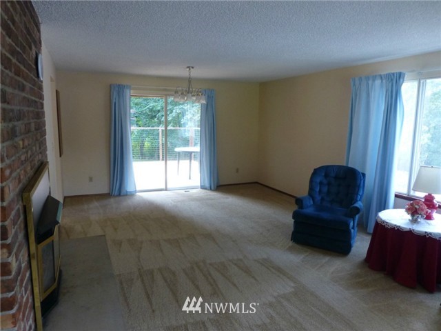 16907 Southeast 128th Street Renton, WA 98059 - Photo 7 of 24