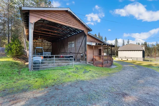 $1,025,000 | 16558 French Town Road, Brownsville, CA 95919