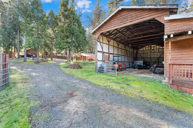 $1,025,000 | 16558 French Town Road, Brownsville, CA 95919