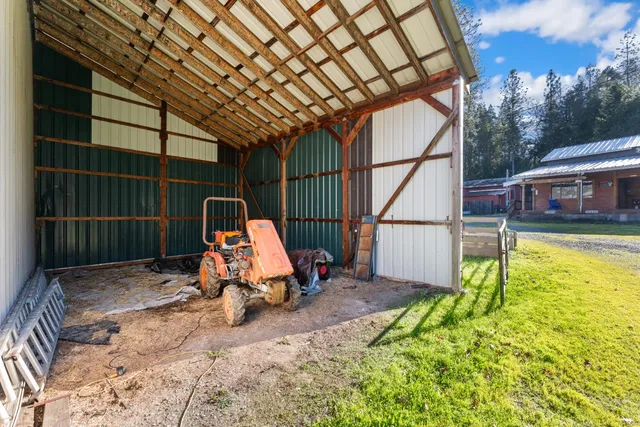 $1,025,000 | 16558 French Town Road, Brownsville, CA 95919