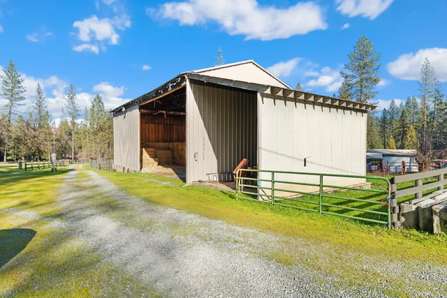 $1,025,000 | 16558 French Town Road, Brownsville, CA 95919