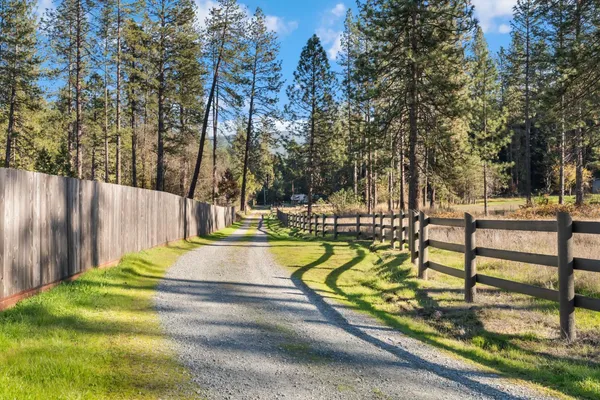 $1,020,000 | 16558 French Town Road, Brownsville, CA 95919