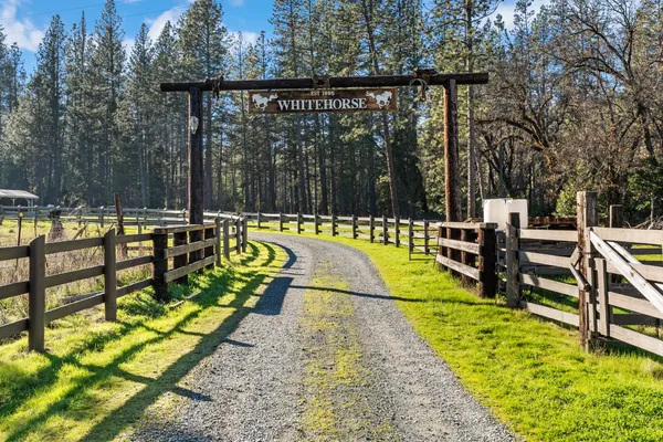 $1,020,000 | 16558 French Town Road, Brownsville, CA 95919