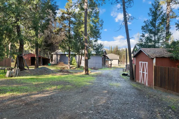 $1,020,000 | 16558 French Town Road, Brownsville, CA 95919