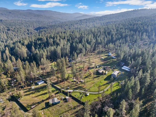 $1,020,000 | 16558 French Town Road, Brownsville, CA 95919