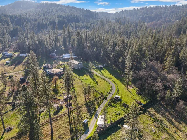 $1,025,000 | 16558 French Town Road, Brownsville, CA 95919