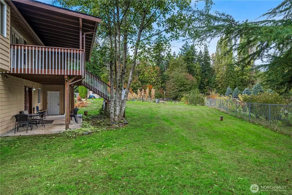 $925,999 | 21103 16th Street East, Lake Tapps, WA 98391