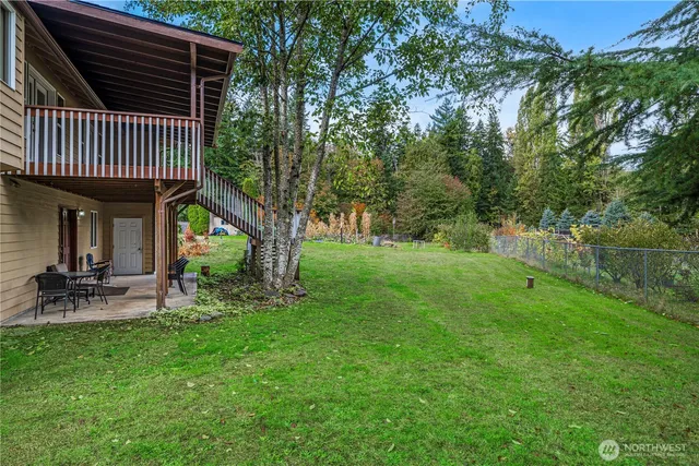 $925,999 | 21103 16th Street East, Lake Tapps, WA 98391