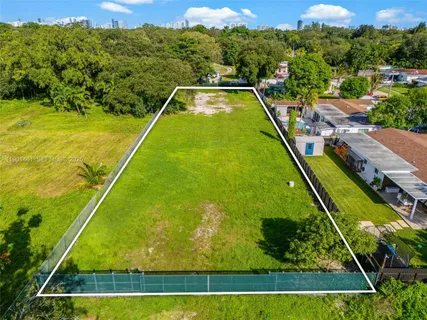 $599,000 | Ne 8-th Avenue Northeast 8-th Avenue 8th Avenue, Miami, FL 33162