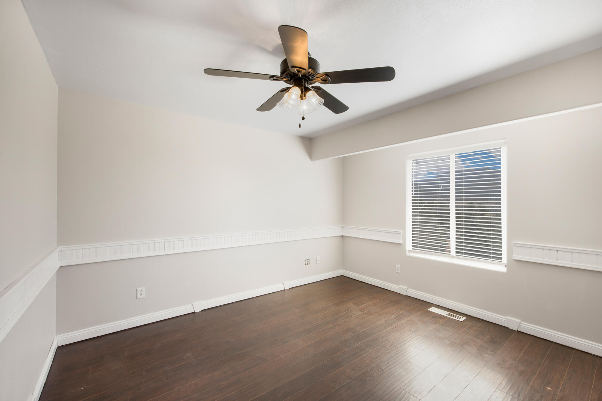 425 East Mule Deer Road Central, UT 84722 - Photo 12 of 47 UH2A9641