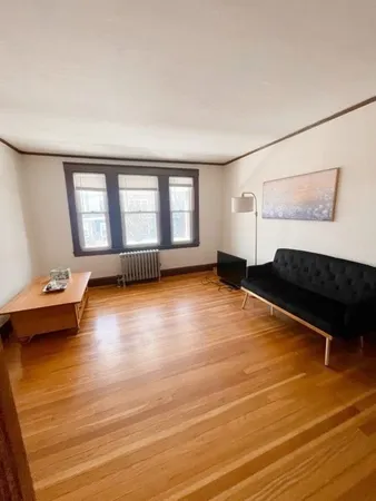 $3,300 | 125 Pleasant Street, Unit 2, Watertown, MA 02472