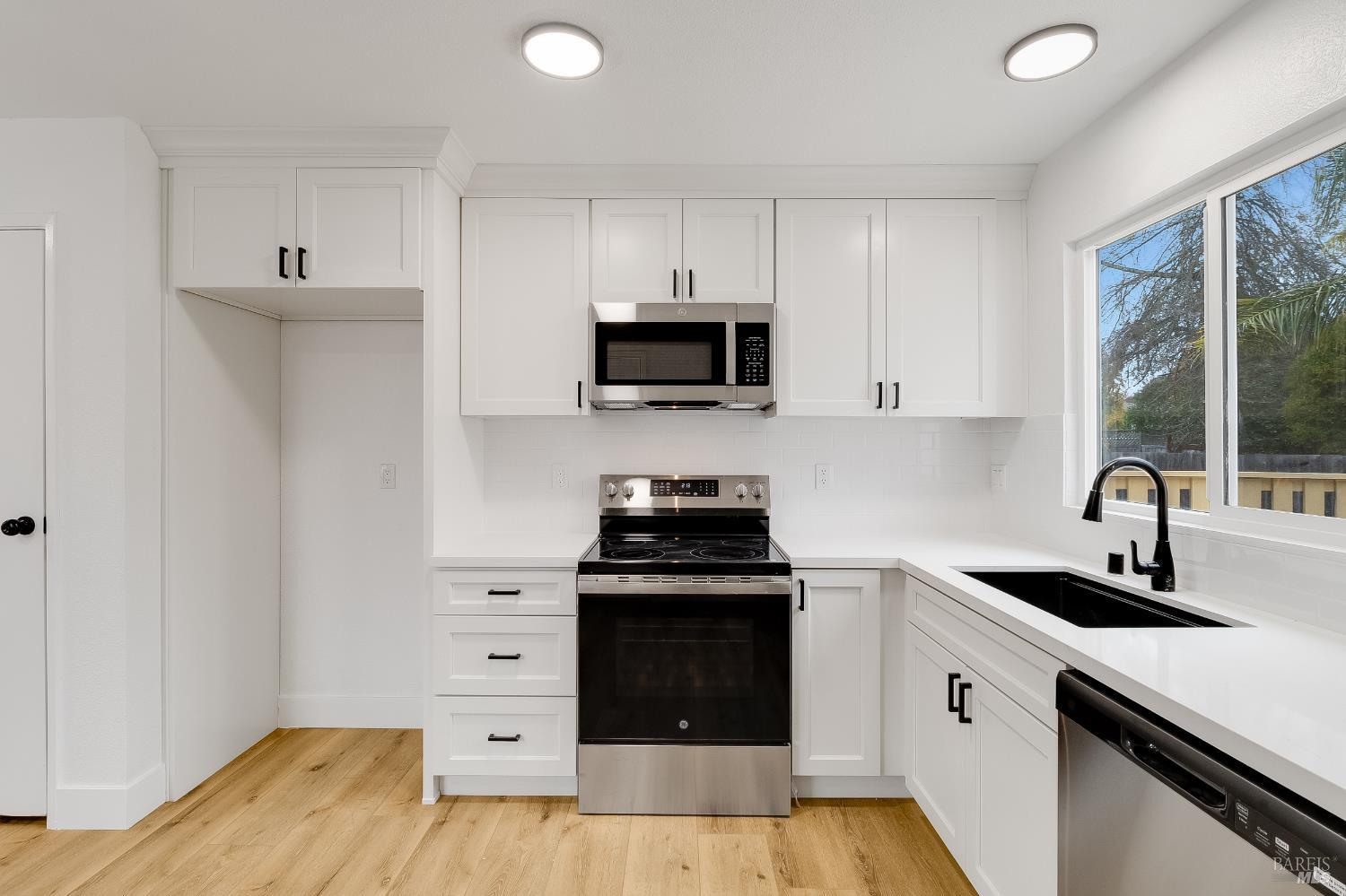 30 Cherokee Court Santa Rosa, CA 95403 - Photo 9 of 27