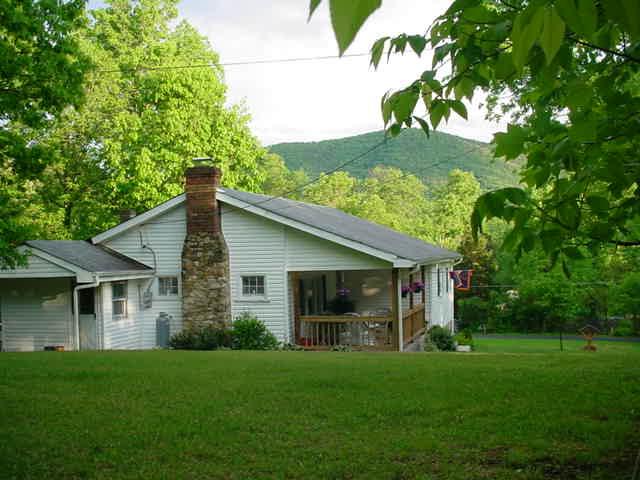 3409 Choctaw Road Salem, VA 24153 - Photo 4 of 5 Choctaw