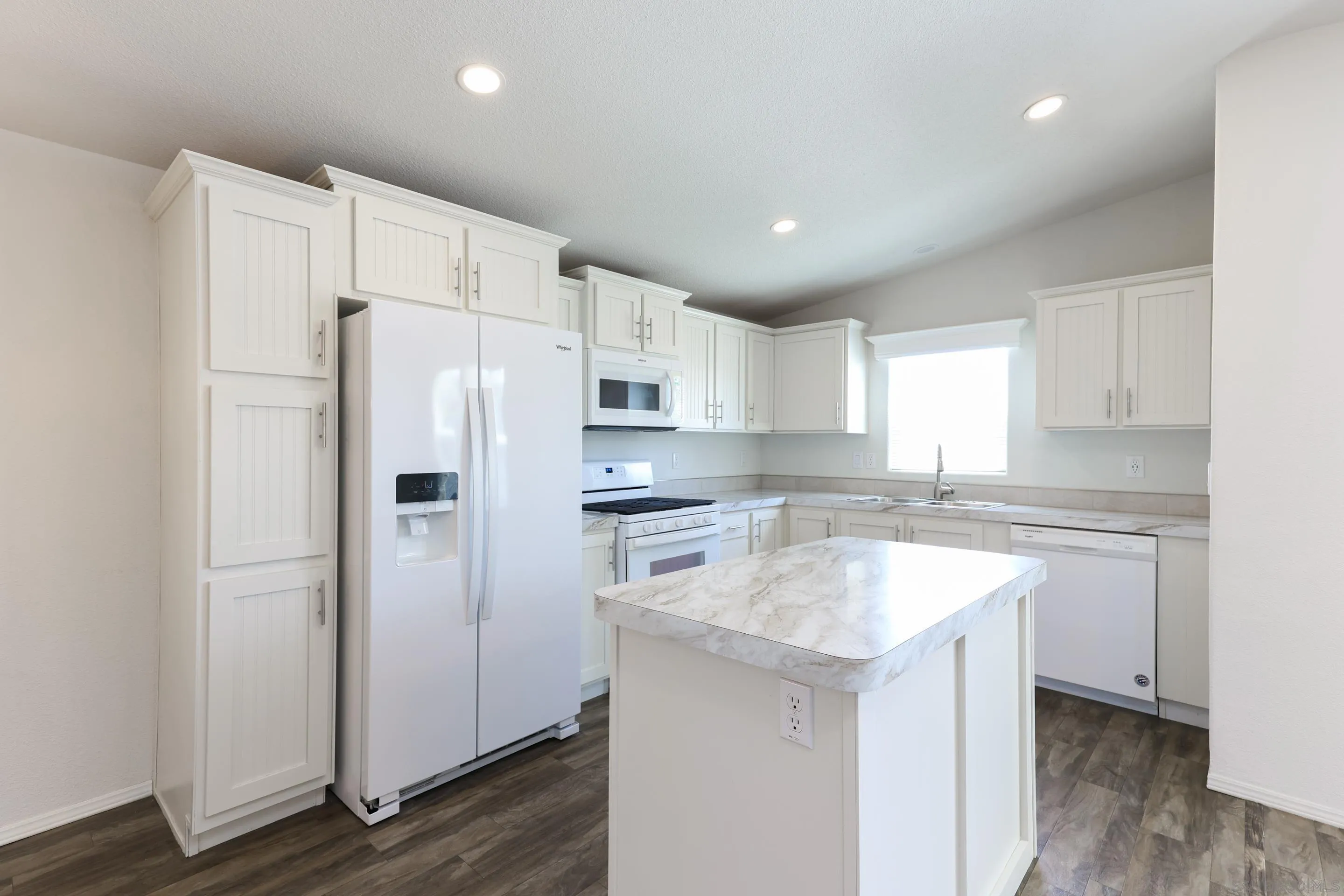 62 Hummingbird Lane Oceanside, CA 92057 - Photo 9 of 37