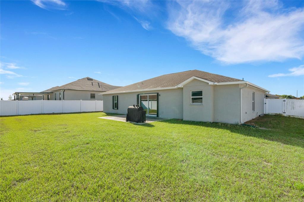 2352 Twin Lake View Road Winter Haven, FL 33881 - Photo 5 of 23