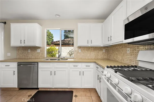 $4,500 | 2489 San Simon Street, Tustin, CA 92782