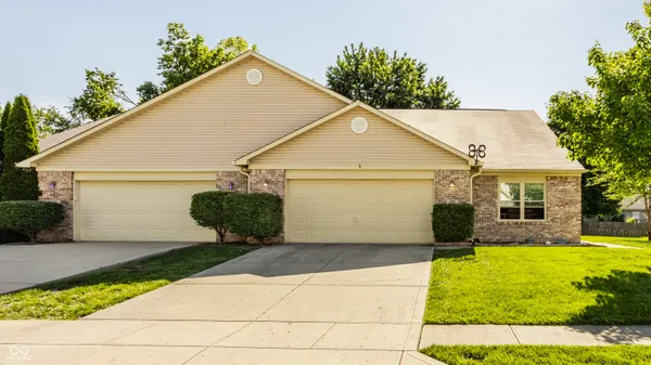 $259,000 | 1203 Brittany Circle, Unit B, Brownsburg, IN 46112