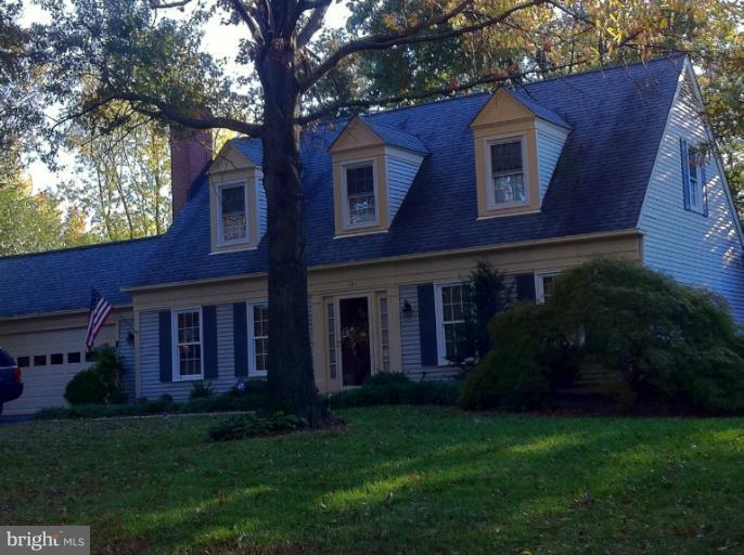 121 Hamilton Road Sterling, VA 20165 - Photo 1 of 1 Exterior (Front)