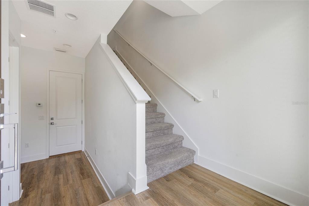 52 West Harding Street, Unit A Orlando, FL 32806 - Photo 8 of 31