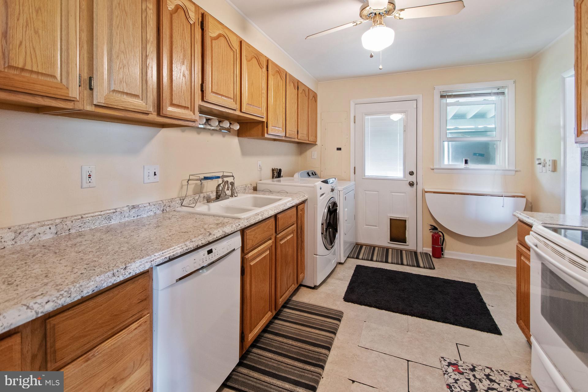 2913 Penn Square Road Norristown, PA 19401 - Photo 10 of 24 Kitchen