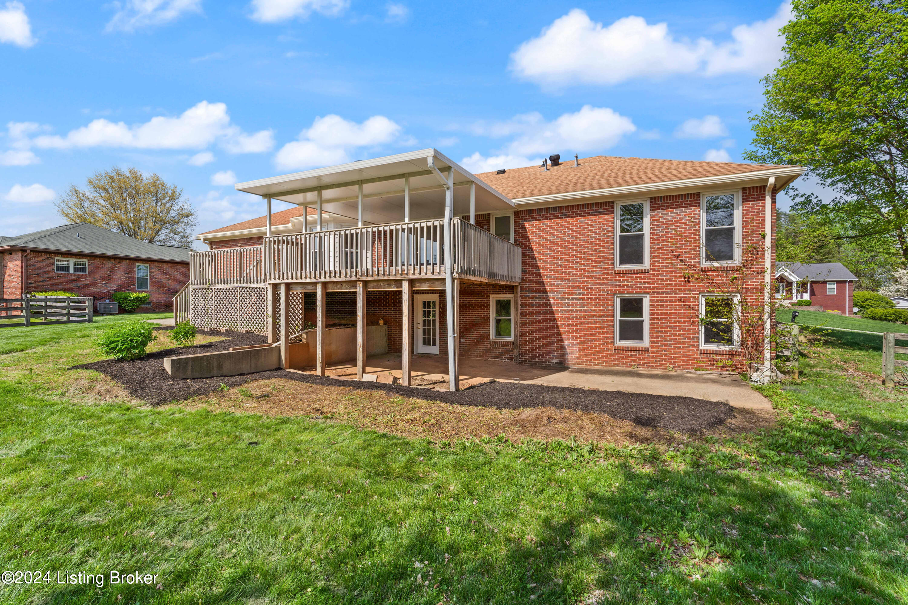 441 Floyds Fork Road Shepherdsville, KY 40165 - Photo 38 of 40 Back of home