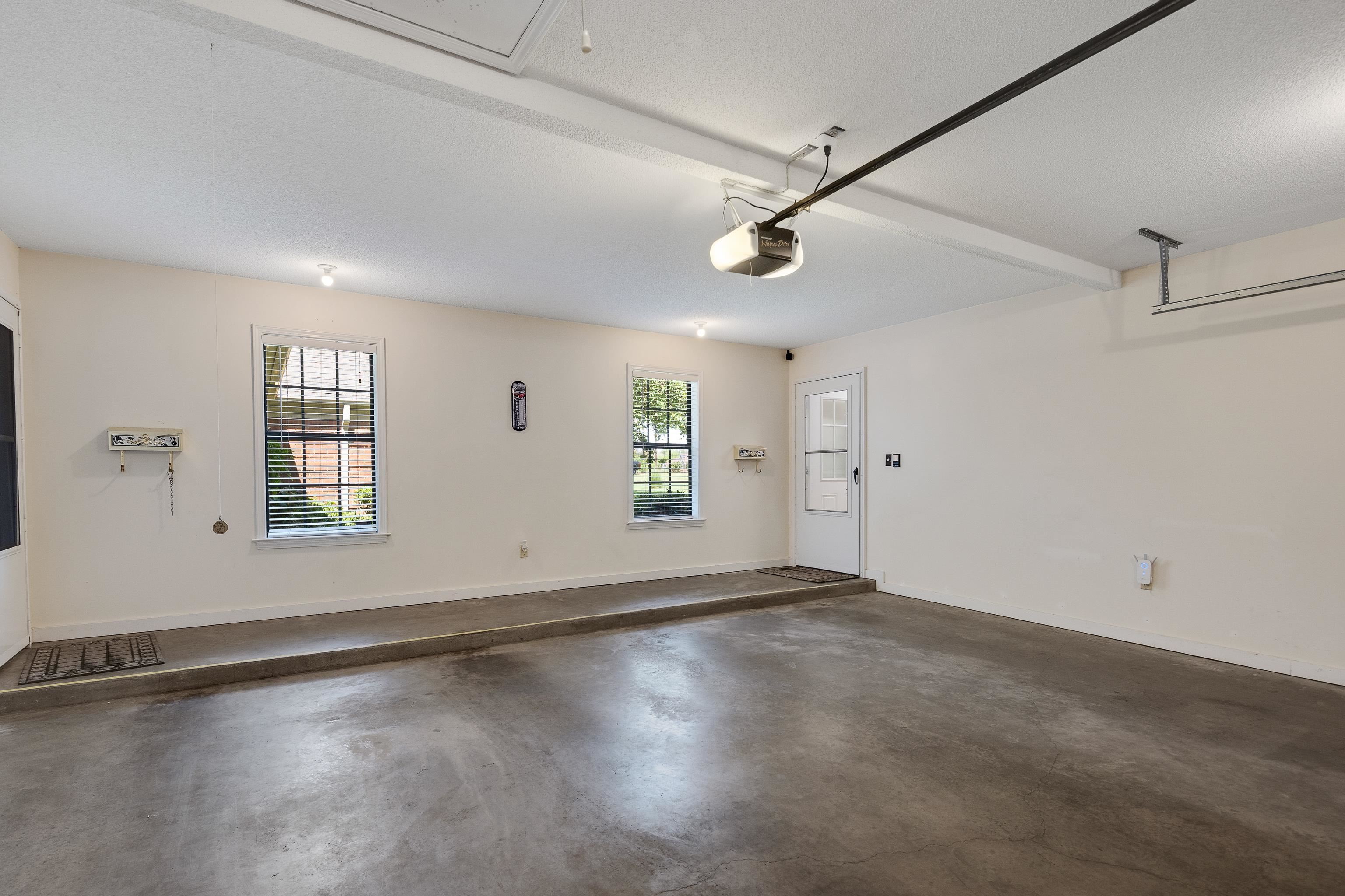 6125 Pleasant Ridge Road Millington, TN 38053 - Photo 25 of 40 a view of an empty room with a window