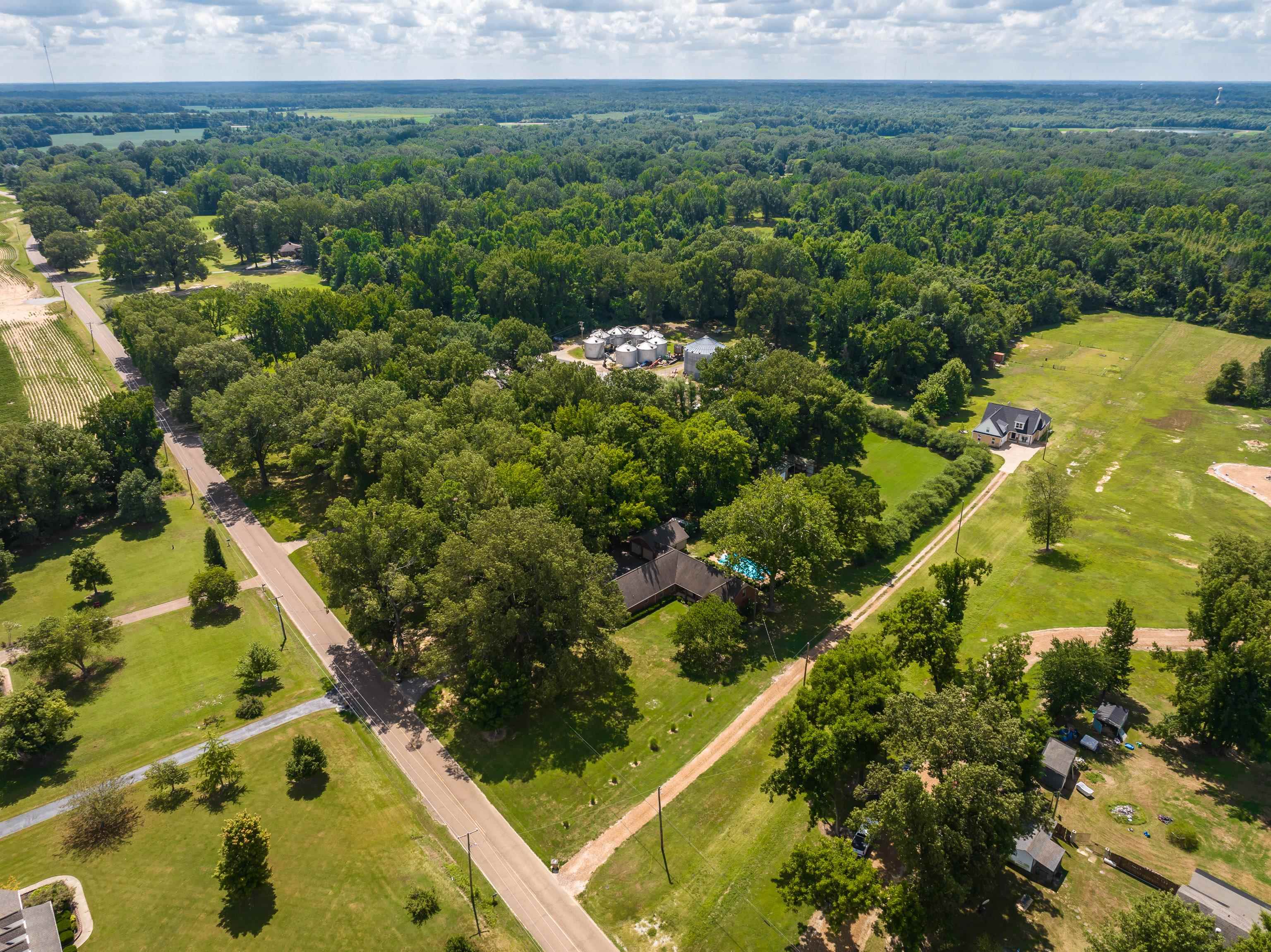 6125 Pleasant Ridge Road Millington, TN 38053 - Photo 33 of 40 a view of a lake with a mountain