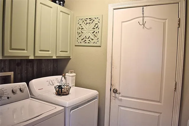 $340,000 | 311 Ridge Hollow Trail, Venus, TX 76084