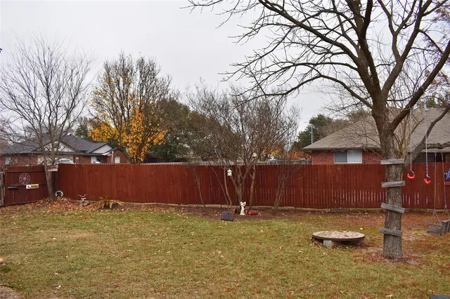 $340,000 | 311 Ridge Hollow Trail, Venus, TX 76084