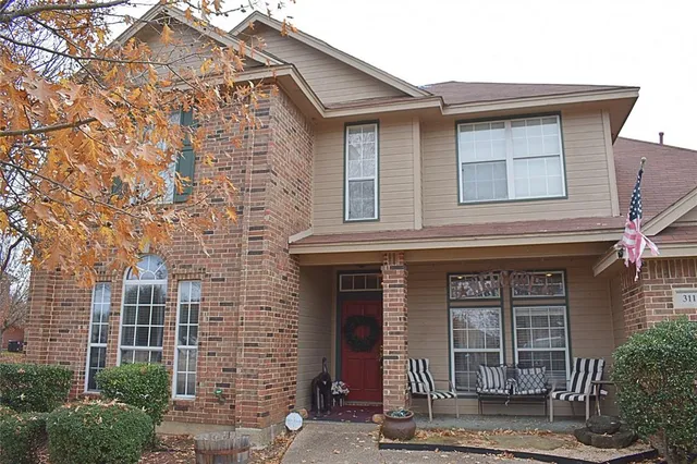 $340,000 | 311 Ridge Hollow Trail, Venus, TX 76084