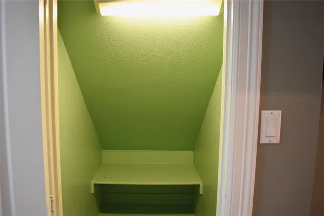 $340,000 | 311 Ridge Hollow Trail, Venus, TX 76084