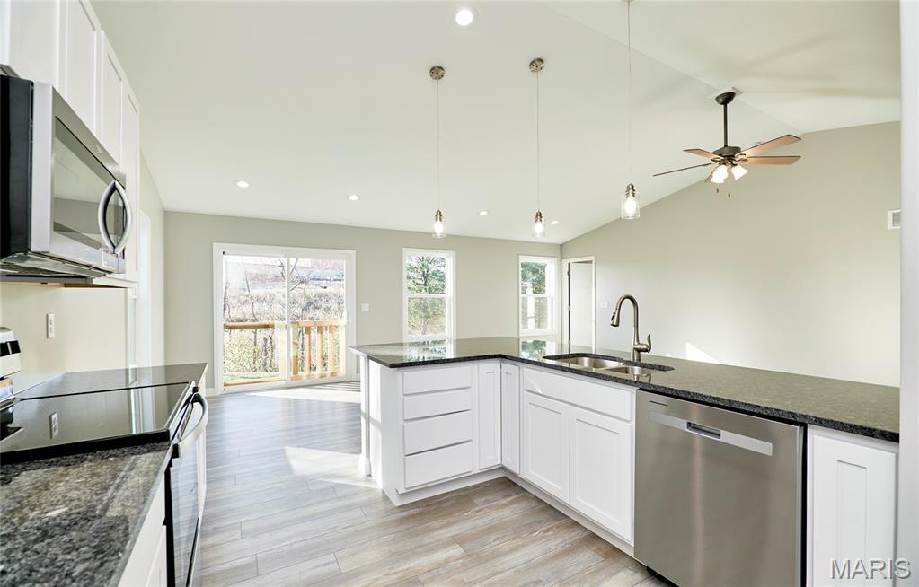 28549 Shallow Water Road Warrenton, MO 63383 - Photo 35 of 65