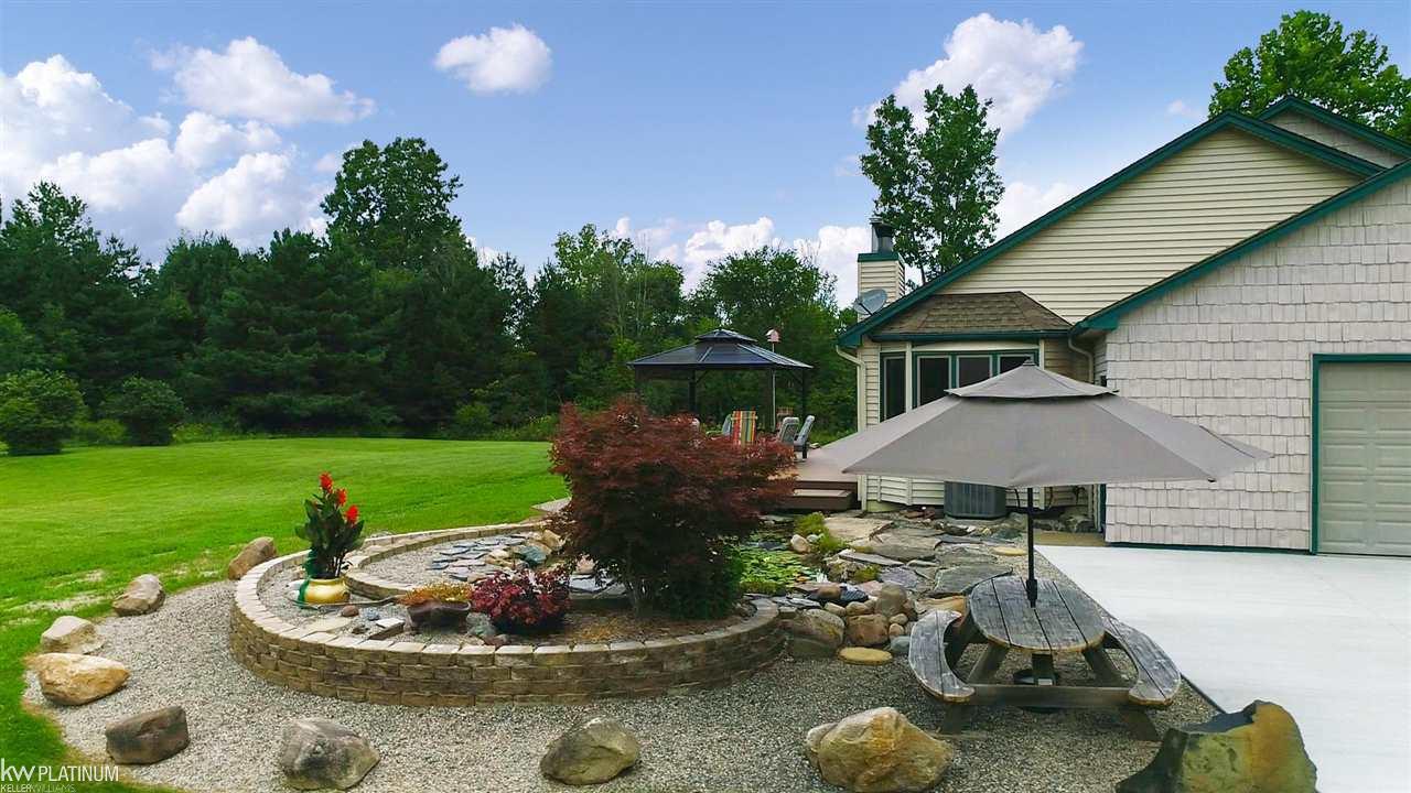 1636 Hessen Road Columbus, MI 48063 - Photo 16 of 90 50052949-15.JPG