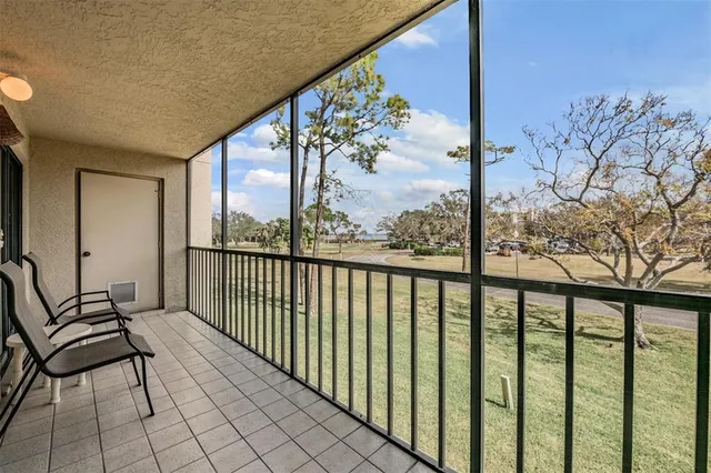 $185,900 | 3400 Cove Cay Drive, Unit 2H, Clearwater, FL 33760