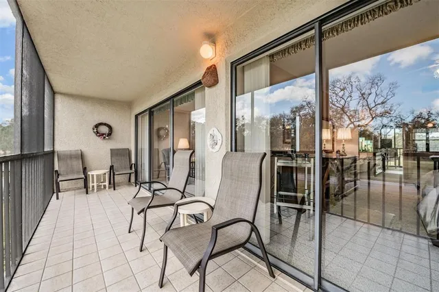 $185,900 | 3400 Cove Cay Drive, Unit 2H, Clearwater, FL 33760