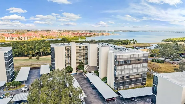 $185,900 | 3400 Cove Cay Drive, Unit 2H, Clearwater, FL 33760