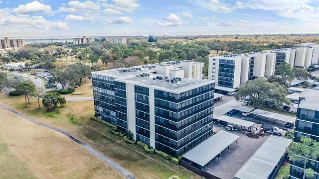 $185,900 | 3400 Cove Cay Drive, Unit 2H, Clearwater, FL 33760