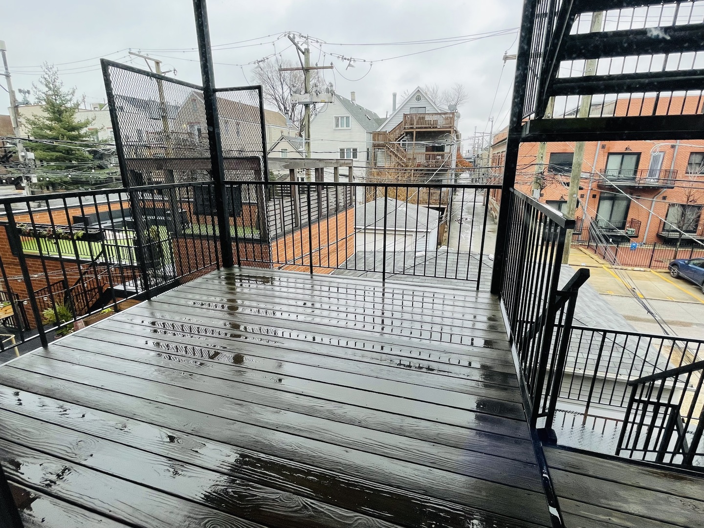 1053 West Cornelia Avenue, Unit 2 Chicago, IL 60657 - Photo 11 of 14 a view of a balcony