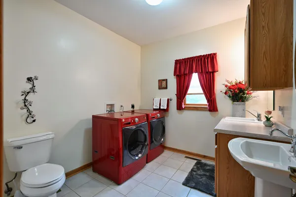 $669,900 | N5020 Red Pine Trail, Spooner, WI 54801