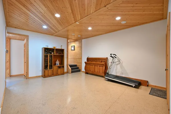 $669,900 | N5020 Red Pine Trail, Spooner, WI 54801