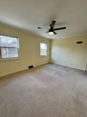 $1,100 | 234 East Pleasant Street, Davenport, IA 52803