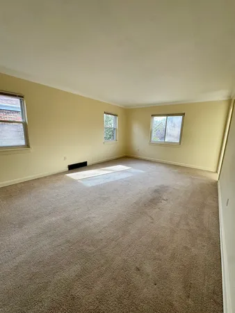 $1,100 | 234 East Pleasant Street, Davenport, IA 52803